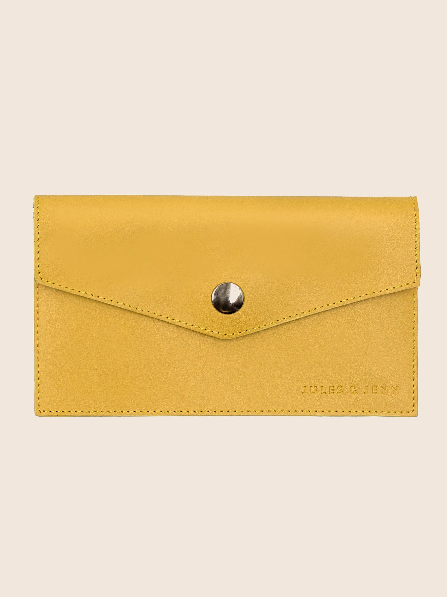 pochette enveloppe cuir upcycle moutarde jules & jenn