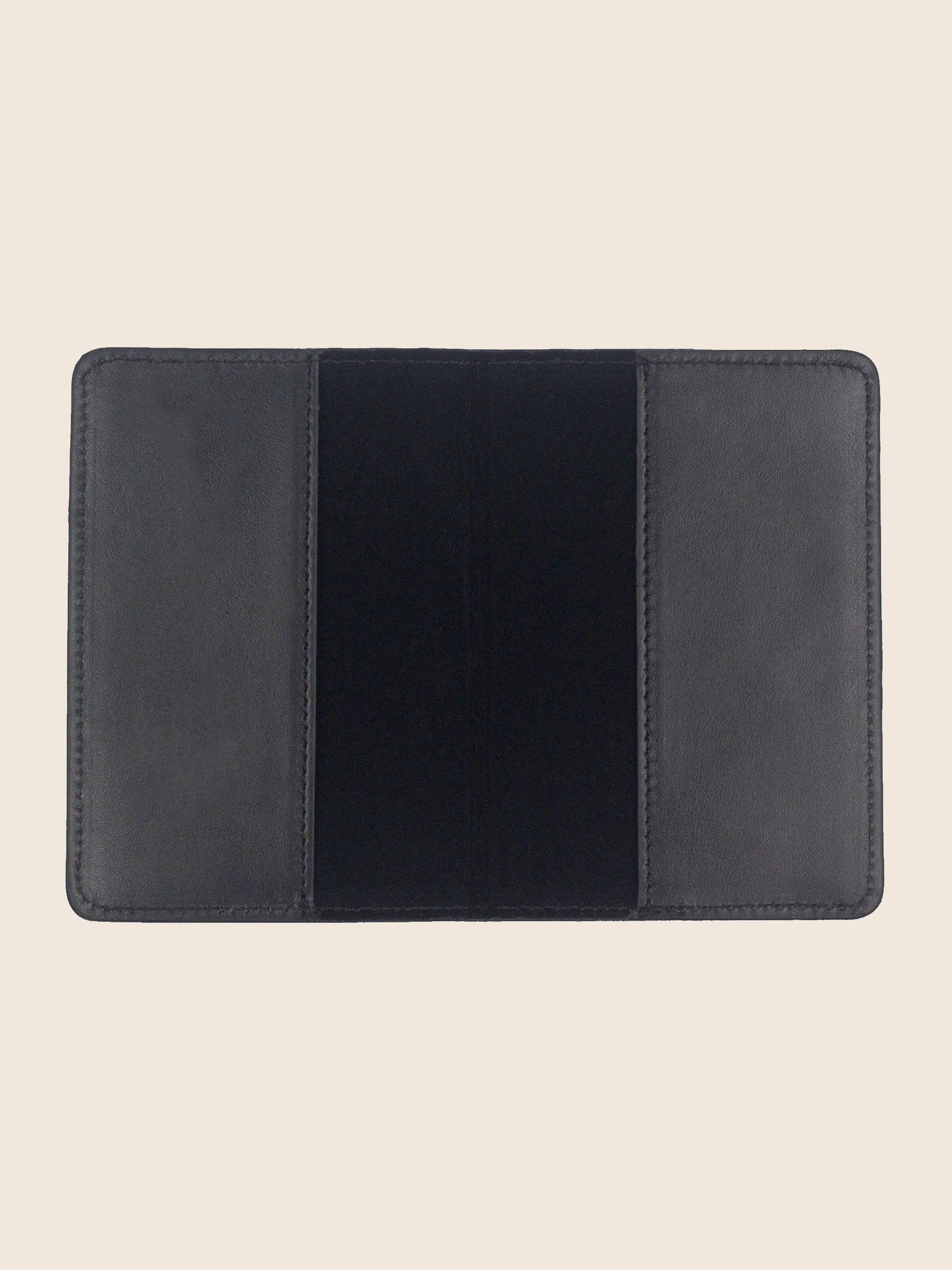 vue interne protege passeport cuir noir jules & jenn
