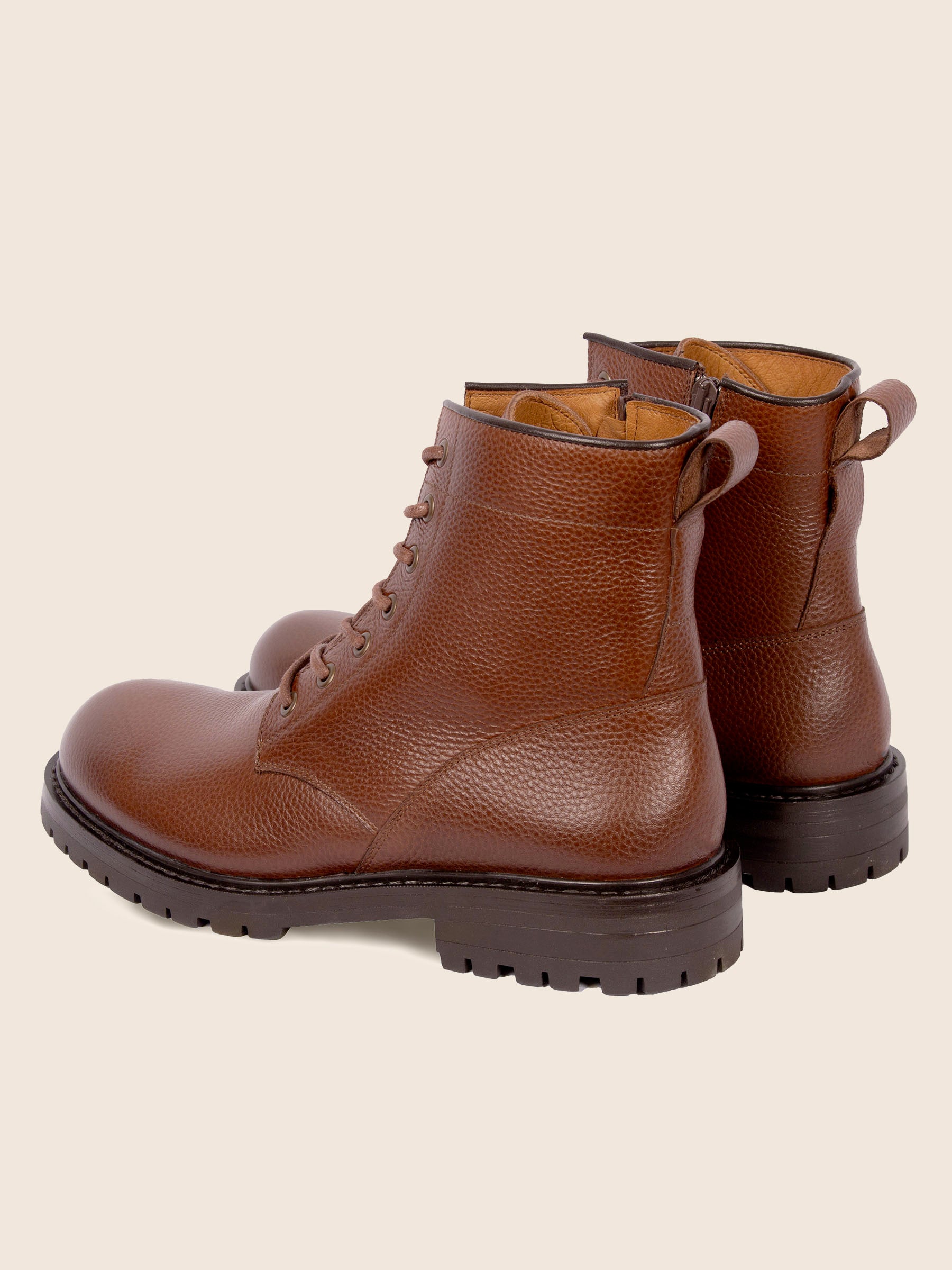 vue arriere ranger boots crantees cuir graine marron jules & jenn
