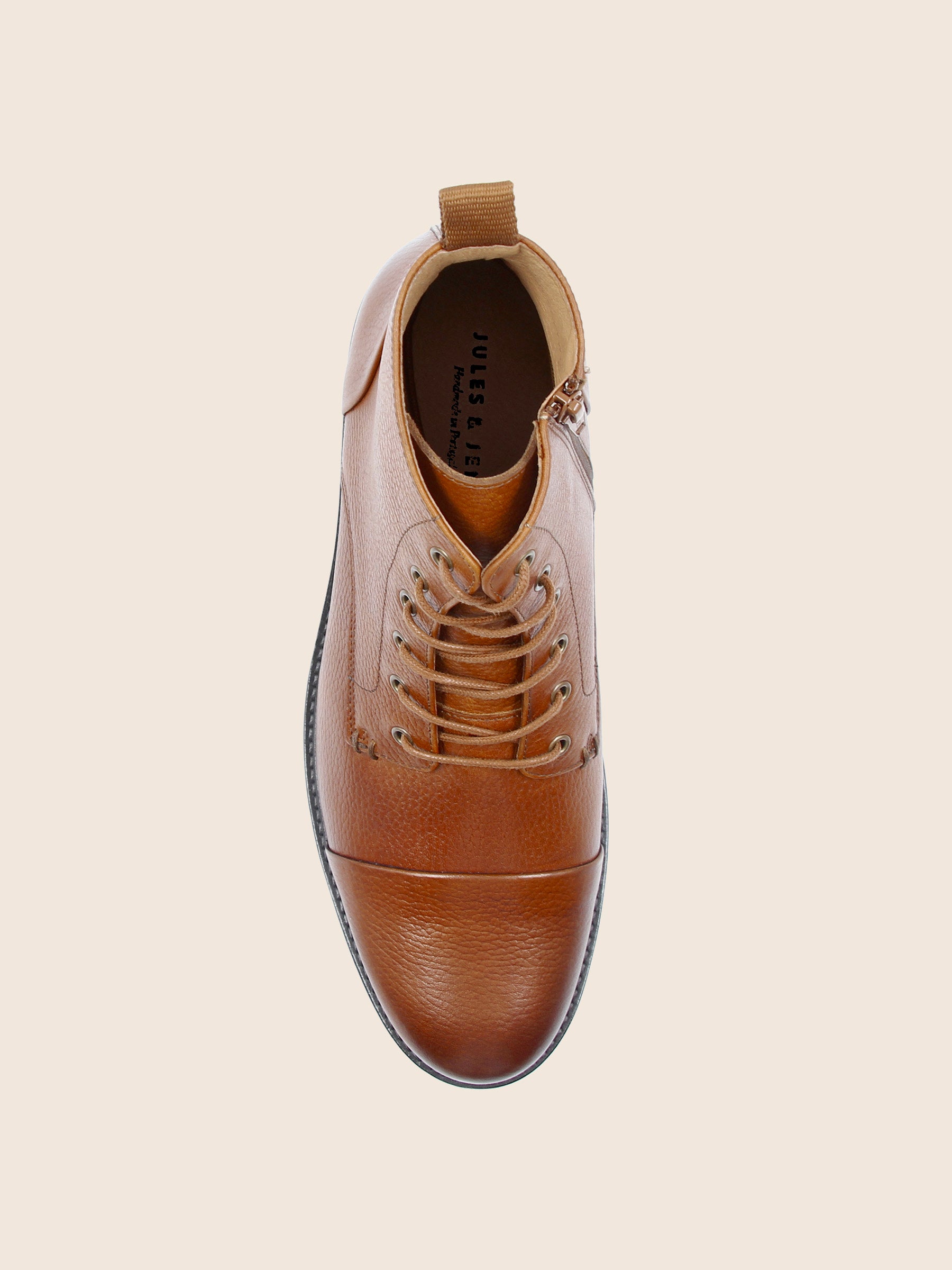 vue dessus ranger boots cuir graine camel jules jenn