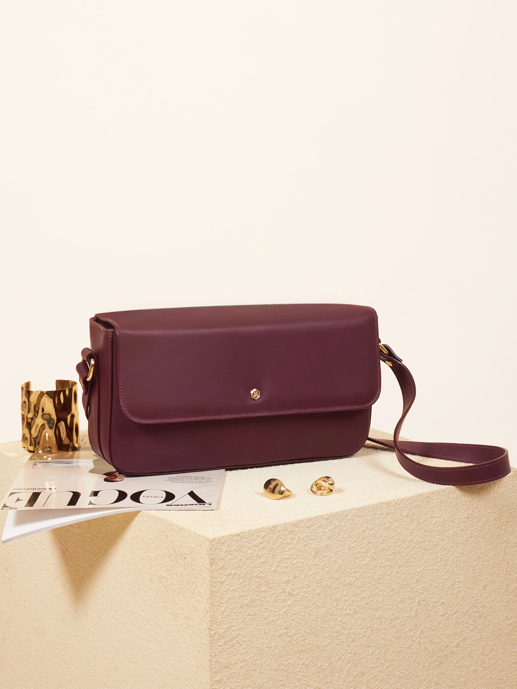 sac baguette cuir bordeaux vue poseejules jenn
