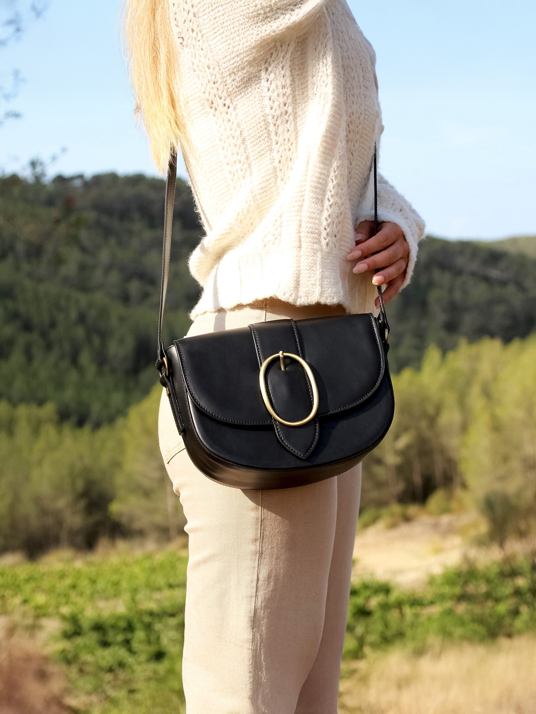 vue portée sac boucle cuir noir jules & jenn
