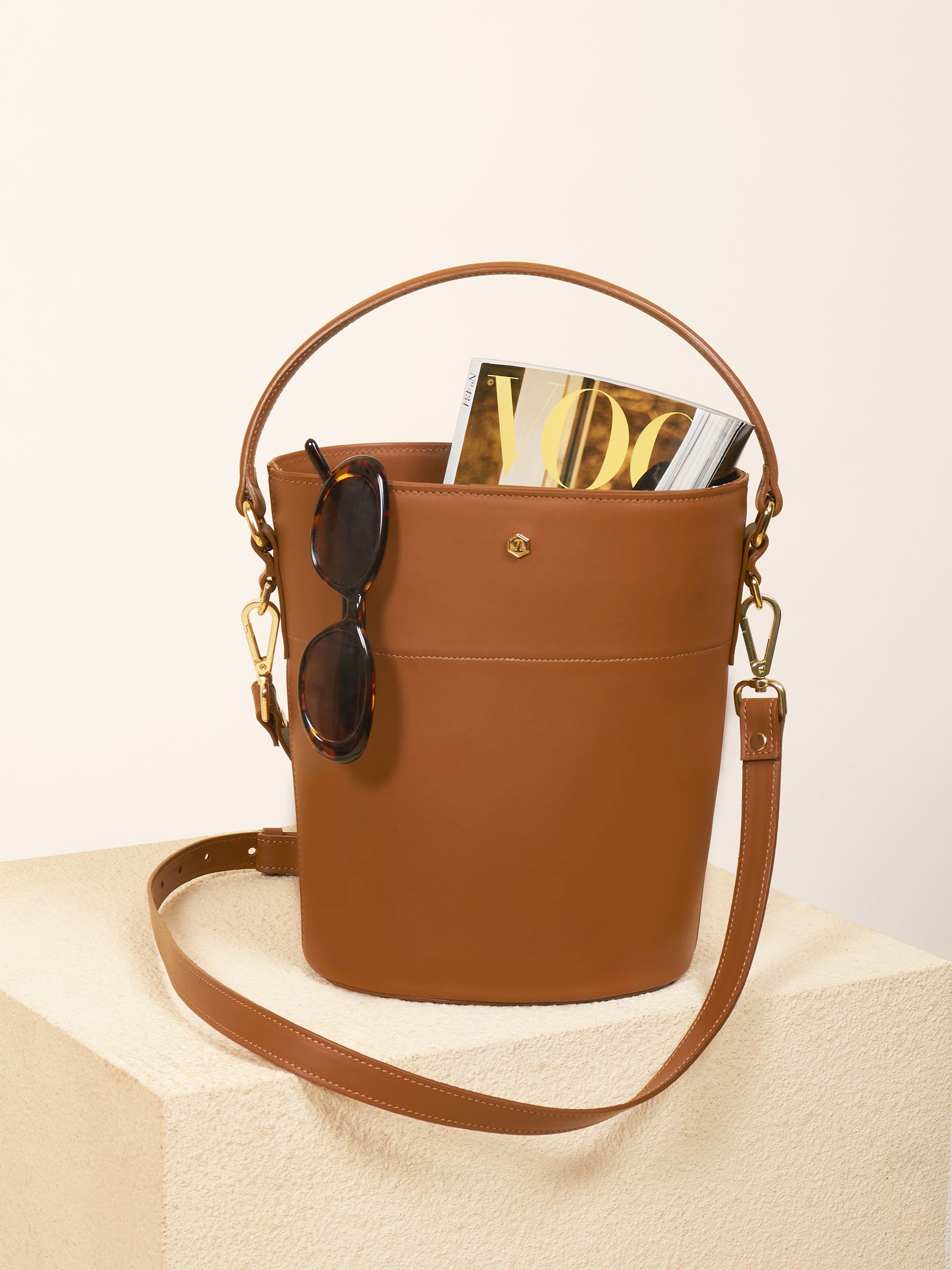 sac sceau cuir cognac vue posee jules jenn