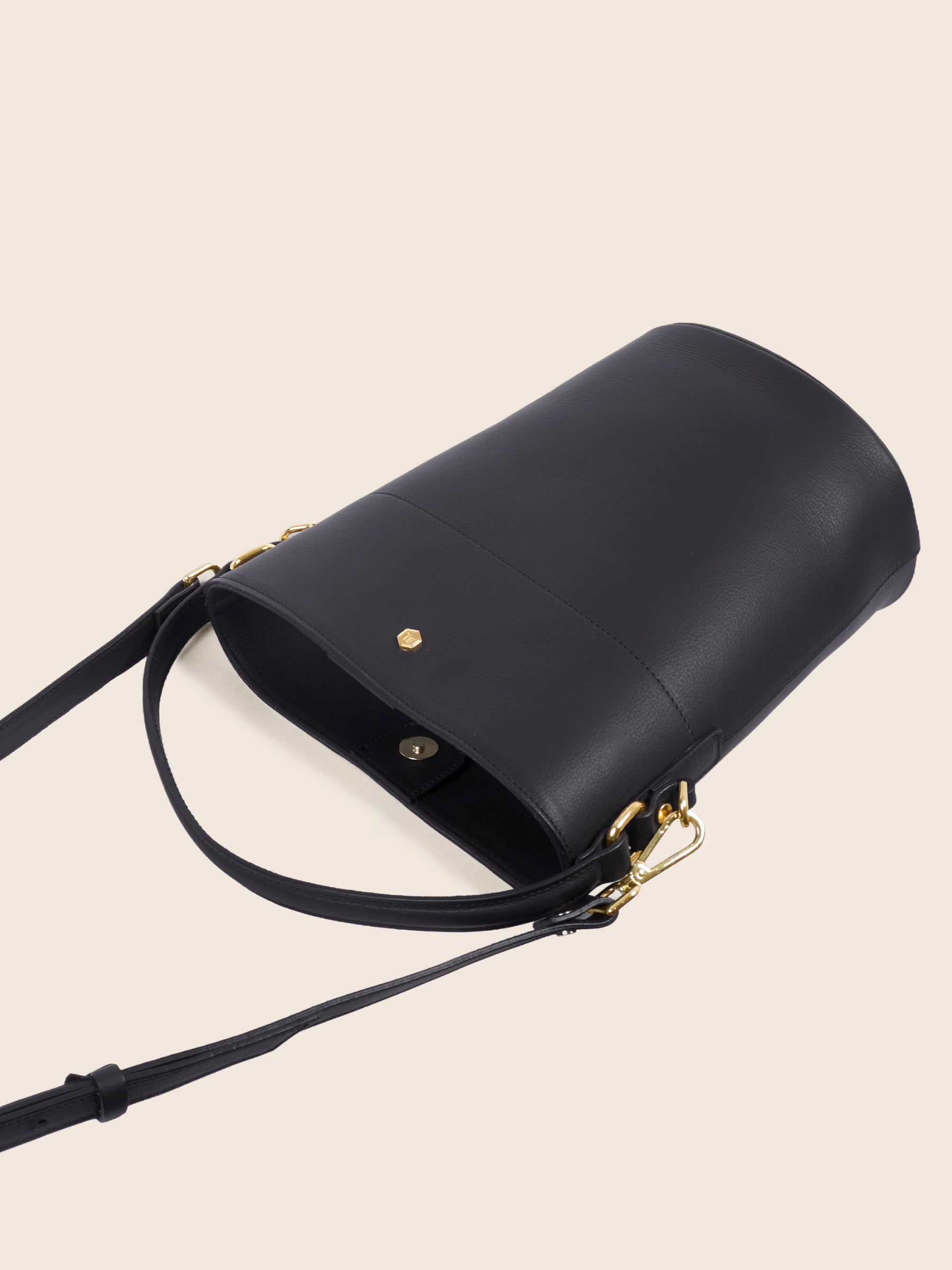 sac sceau cuir noir vue dessus jules jenn
