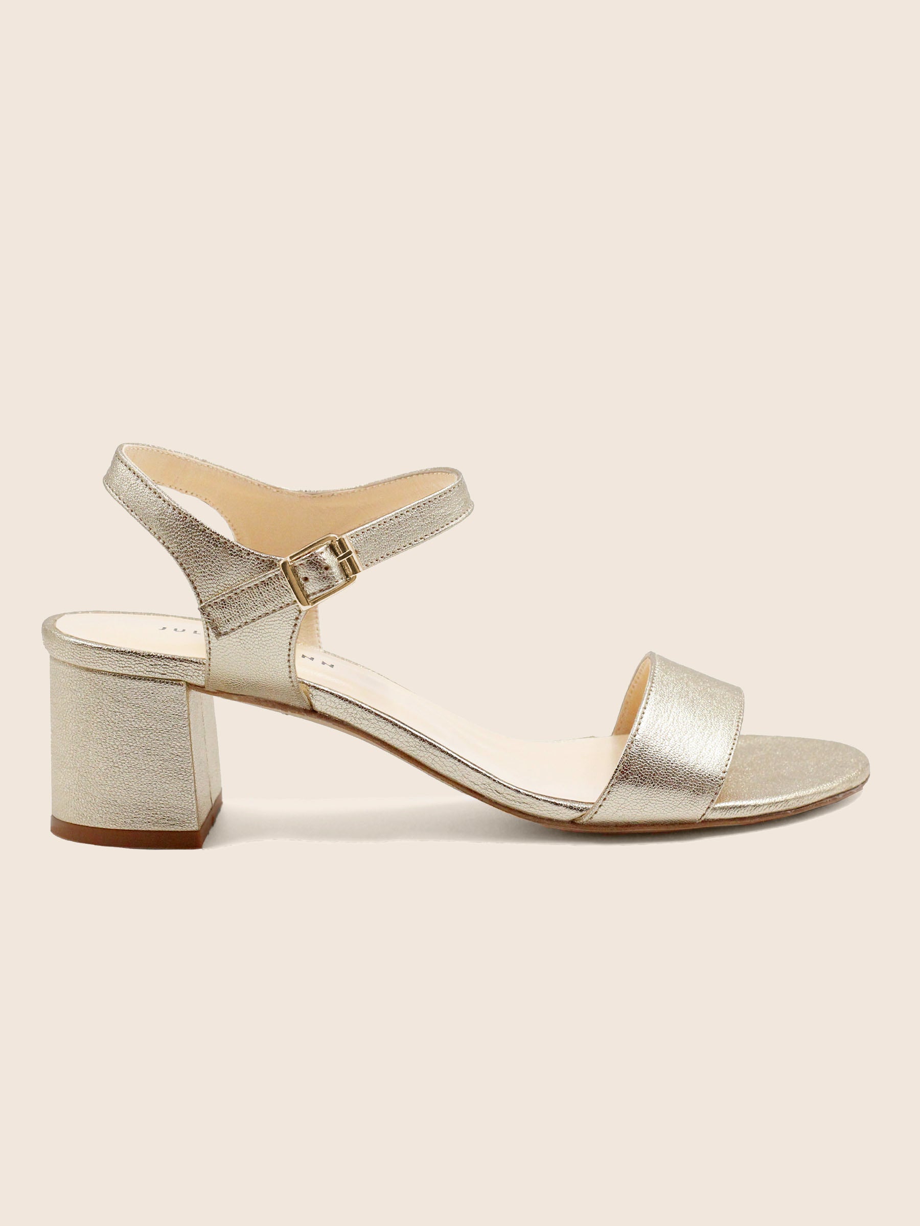 vue exterieur sandales moyen talon cuir metallise dore jules & jenn