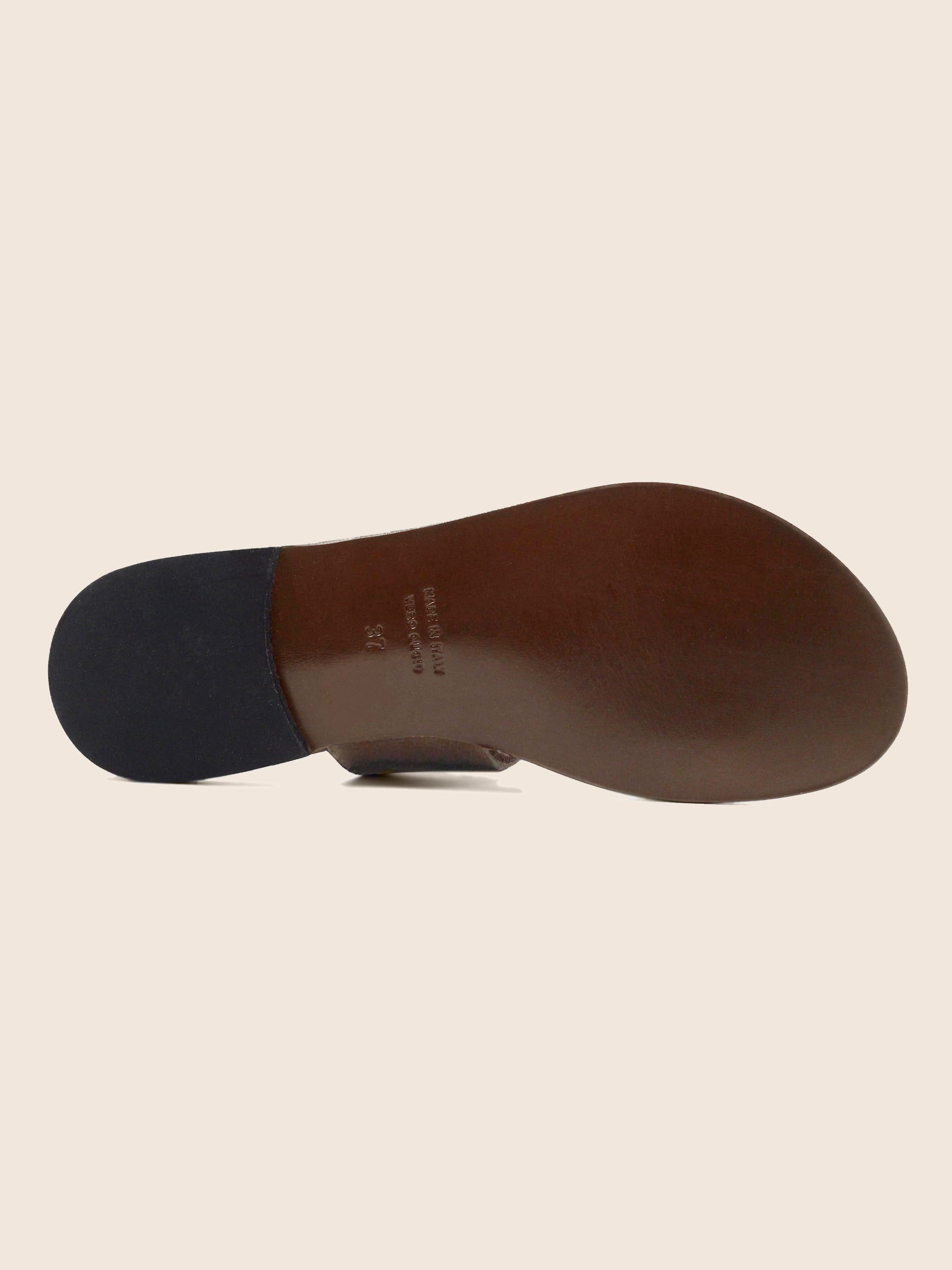 vue dessous sandales plates boucle cuir metallise bronze jules & jenn