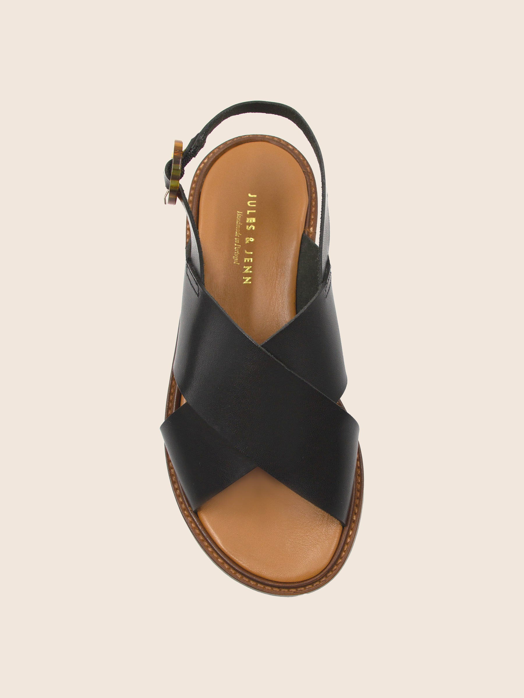 vue dessus sandales plates boucle ecaille cuir noir jules jenn