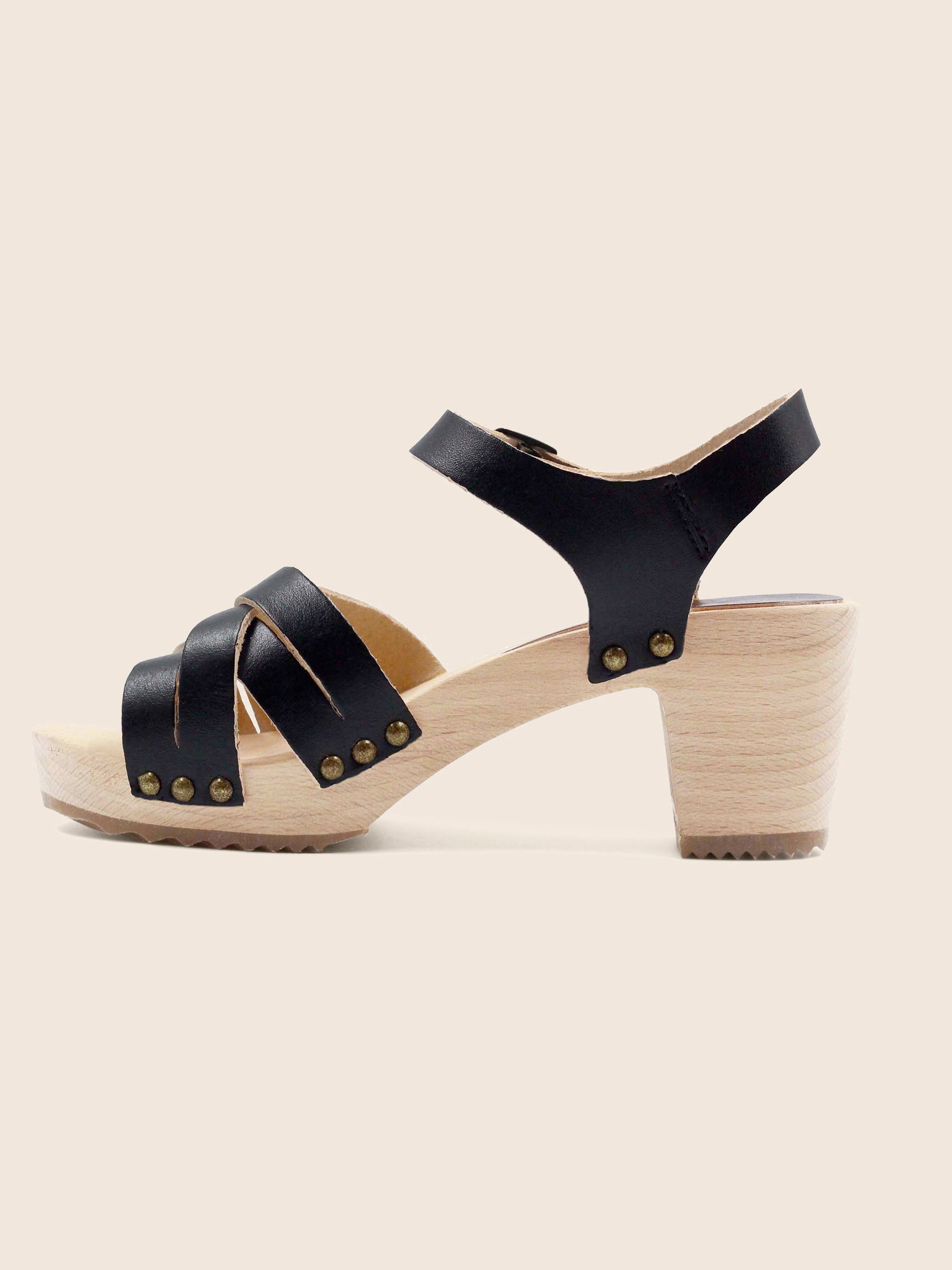 vue interieure sandales talon bois cuir noir jules & jenn