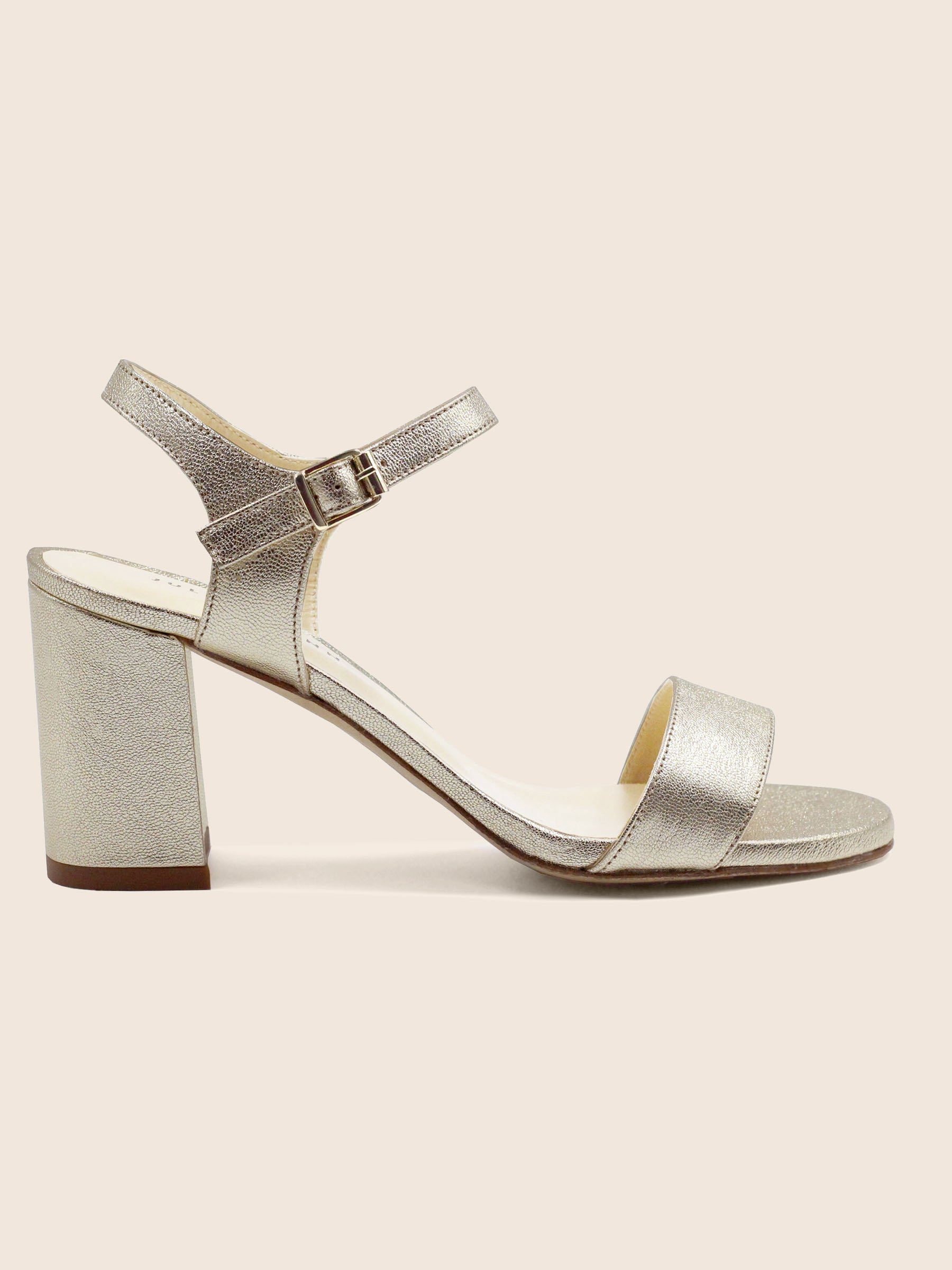 vue exterieur sandales a talon cuir metallise dore jules & jenn