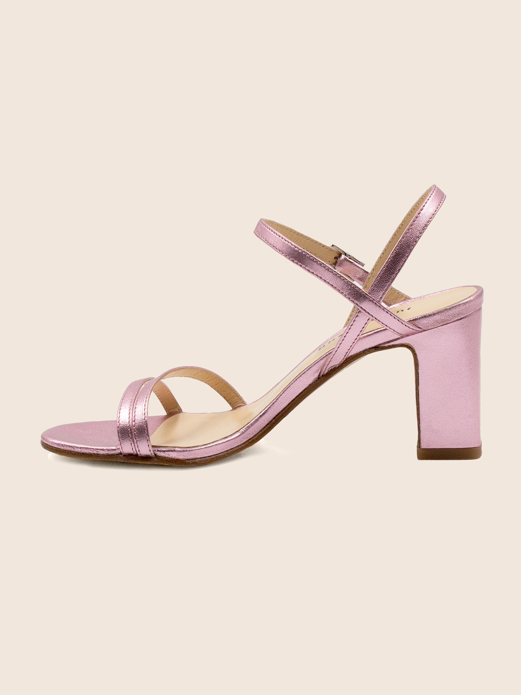vue interieur sandales talon epurees cuir metallise rose jules jenn