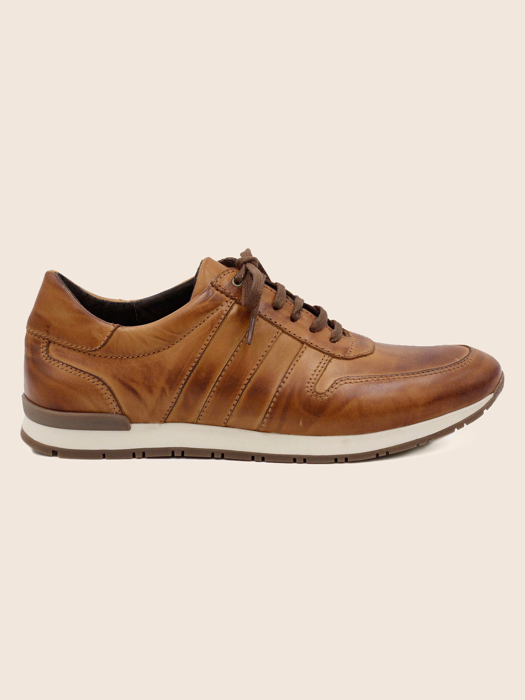 vue extérieure sneakers cuir cognac JULES & JENN