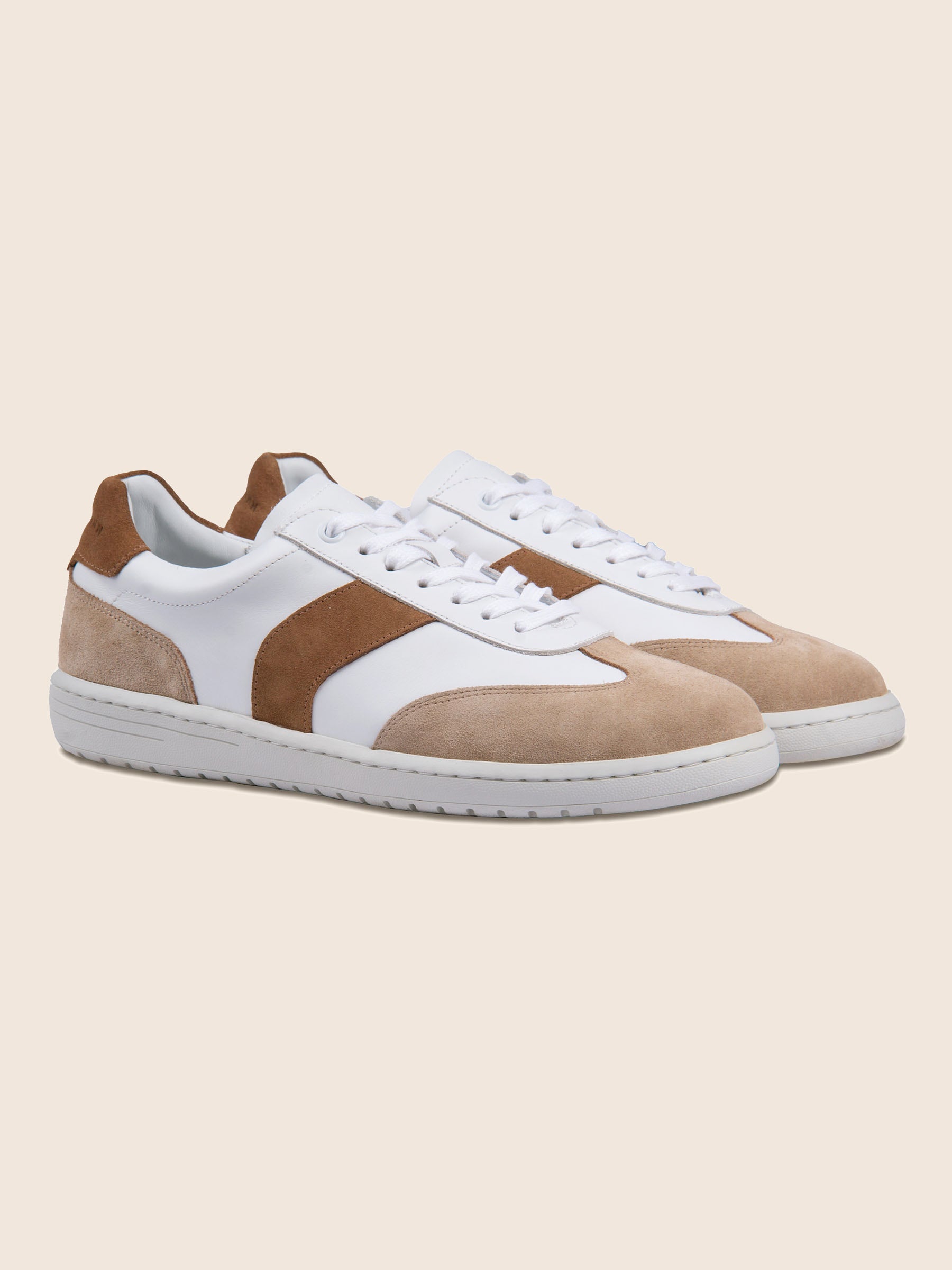 tennis lacet cuir blanc camel jules & jenn