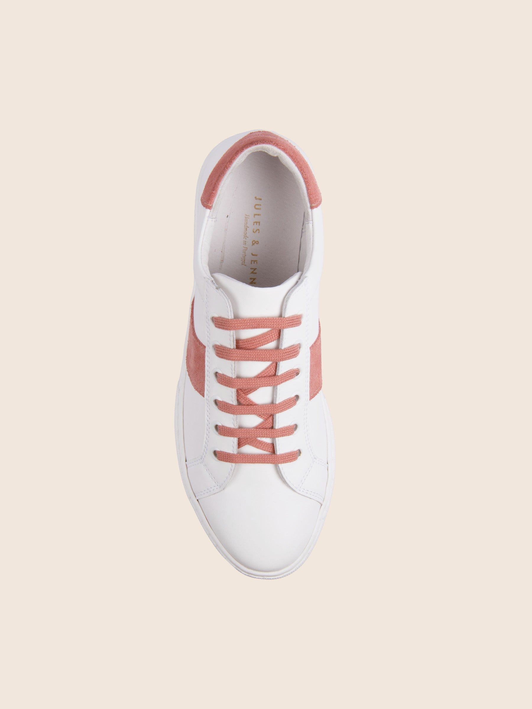 vue dessus tennis victoire lacet cuir blanc et rose jules & jenn