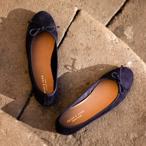 vue posee ballerines classiques cuir daim bleu jules & jenn