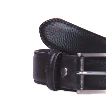 gros plan ceinture classique cuir grave noir jules & jenn