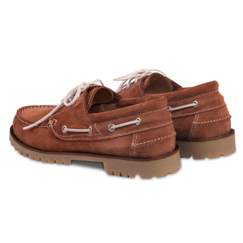 vue arriere chaussures bateau semelles crantees cuir daim camel jules & jenn